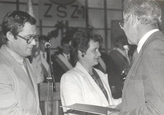 139   - 16.06.1989 r. Uroczyste pozegnanie absolwentow.jpg